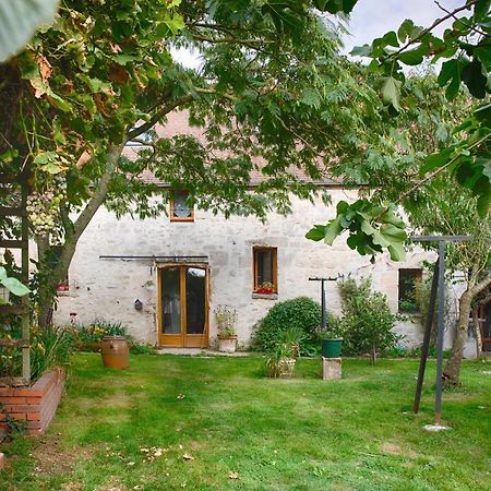 Ferienwohnung La Ferme Des Nonains Montjavoult Exterior foto