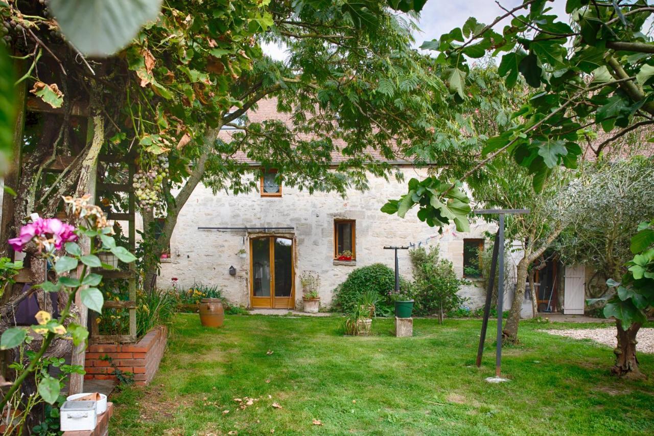 Ferienwohnung La Ferme Des Nonains Montjavoult Exterior foto